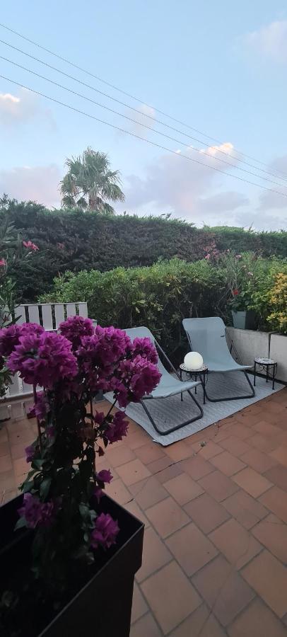 Le Tamaya Plage Charmant T2 En Rez De Jardin A 2 Pas D Une Belle Plage De Toutes Commodites Et Centre Ville Port Cavalaire-sur-Mer Extérieur photo